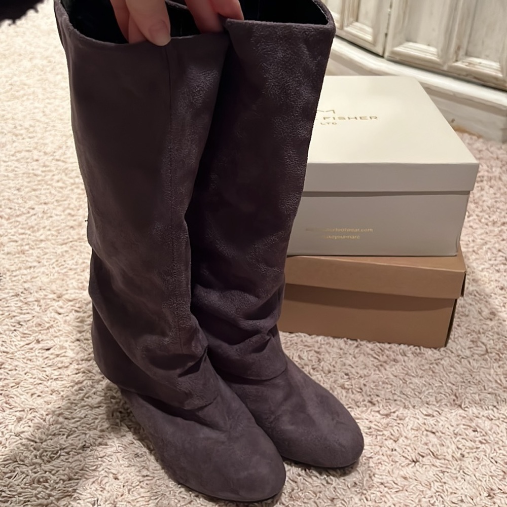 Grey Slouch Boot - Picture 4 of 6